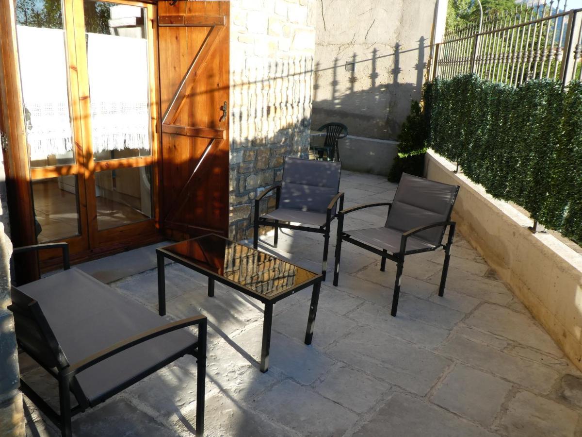 Casa Con Jardin Frente Ciudadela Villa Jaca Buitenkant foto